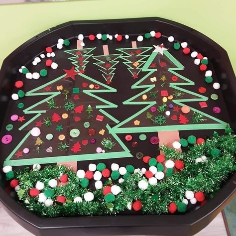 Christmas Water Tray Ideas Eyfs, Christmas Theme Tuff Tray, Christmas Maths Eyfs, Christmas Sensory Tuff Tray, Christmas Sensory, Christmas Loose Parts Play, Christmas Continuous Provision, Christmas Play Tray, Christmas Grotto Ideas