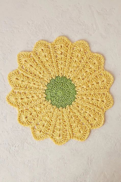 Placemat Crochet, Flower Placemats, Anthropologie Uk, Couture Embroidery, A Breath Of Fresh Air, Green Fits, Summer Projects, Breath Of Fresh Air, Crochet Flower