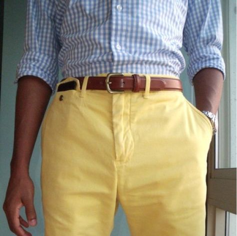 Blue gingham and yellow compliment each other very well Blue And Yellow Outfit Ideas Men, Yellow Pants Men Outfits, Yellow Polo Shirt Outfit Men, Yellow Check Shirt Outfit Men, Spring Yellow Polo Shirt, Style College, Yellow Pants, Ivy Style, Gingham Shirt