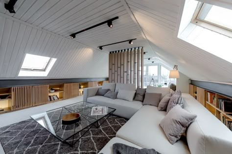 Attic Living Rooms, Attic Living Room, Best Living Room Design, Attic House, Apartment Loft, Contemporary Living Room Design, Attic Design, Attic Apartment, Attic Renovation