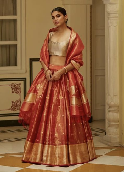 Lehnga Designs 2024, Red Banarasi Lehenga, Lehnga Look, Pleated Lehenga, Silk Lehengas, Trendy Suits, Kids Lehenga, Half Saree Designs, Patiala Salwar