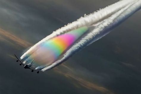 30 Fascinating Aviation Pics That People Just Had To Share On This Group | Bored Panda Mario Kart Games, Fake History, Aviation Humor, Rainbow Road, Fun Photos, Boeing 747, Us Air Force, Mario Kart, Picture Collection