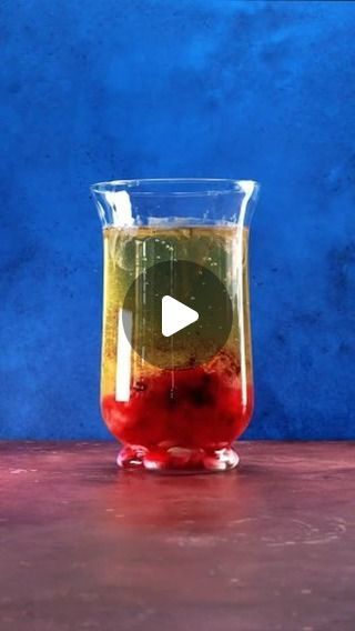 5-Minute Crafts on Instagram: "DIY lava lamp! #lavalamp #crafts #diys #coolideas #diylavalamp #satisfying" Diy Lava Lamp, 5 Min Crafts, Instagram Diy, 5 Minute Crafts, Lava Lamp, Diy Projects, Instagram