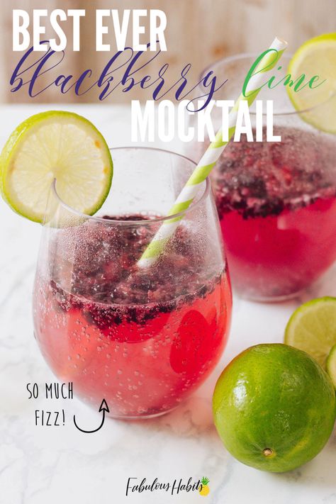 Blackberry Lime Mocktail, Blackberry Mojito Mocktail, Blackberry Drinks Non Alcoholic, Blackberry Mocktail Recipes, Blackberry Mocktail, Simple Mocktail, Easy Mocktails, Sparkling Grape Juice, Alcoholic Punch Recipes