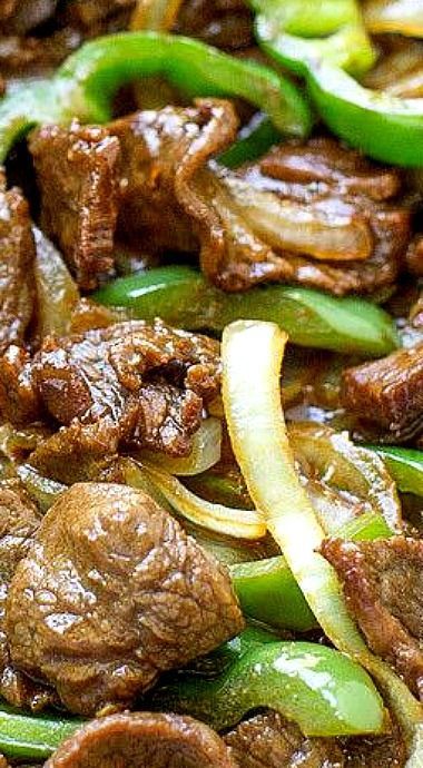 Midwest Pepper Steak ❊ Peper Steak, Spicy Gravy, Pepper Steak Recipe, Steak Sandwiches, Over Mashed Potatoes, Mapo Tofu, Pepper Steak, Hams, Beef Recipes Easy