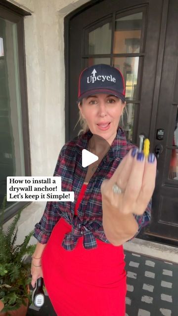 Sarah Teresinski on Instagram: "How to install a drywall anchor! Let’s keep it Simple! #drywall #anchor #diy #hacks #designhacks  #design #sustainabledesign #ecofriendly #rework #homedecor #upcycling #homedecor #upcycles @blackanddecker_us #rework #upcycling #thriftflip #reuse #recycle #secondhandstyle  #transform #oldtonew #upcycleddesign  #makers  #earthday #upcyclersofinstagram #maketsofinstagram #upcycling  #sustainableliving #sustainsblestyle #diystyle #ecostyle #ecodesign #repurpose" Sarah Teresinski, Drywall Anchor, Drywall Installation, Drywall Anchors, Secondhand Style, Thrift Flip, Eco Design, Reuse Recycle, Wall Anchors