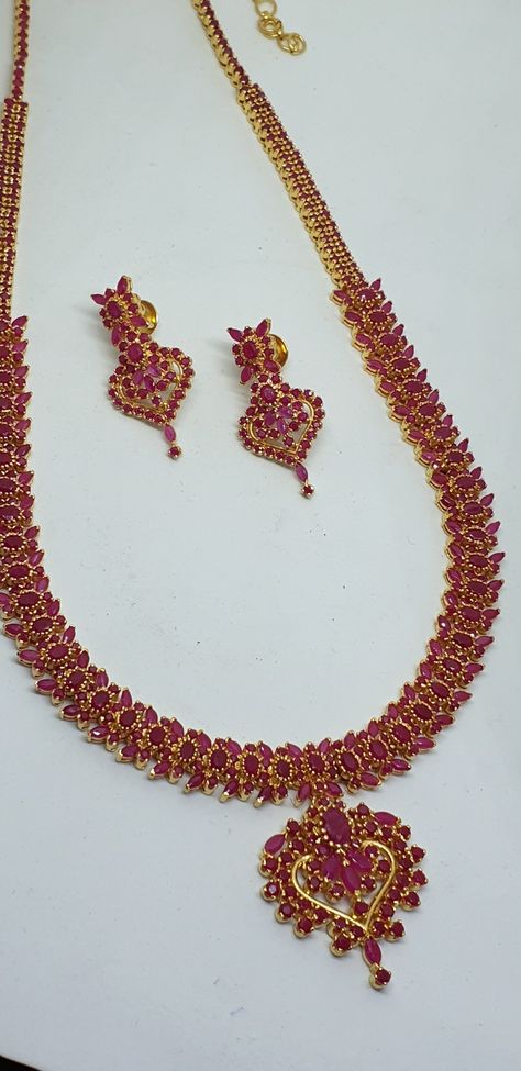 Ruby Emerald Necklace Indian Gold Jewellery, Ruby Long Haram Designs, Ruby Haram Designs Gold Latest, Kempula Haram Designs Gold, Kempula Necklace Designs, Kempulu Necklace, Ruby Haram Designs, Simple Ruby Necklace Designs, Ruby Jewelry Necklaces Indian