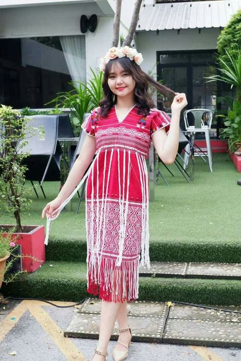 Karen Traditional Clothes, Kayin Dress, Indoor Wedding Decorations, Elven Wedding Dress, Dresses Videos, Elven Wedding, Basketball Hairstyles, Wedding Dresses Videos, Thai Clothes