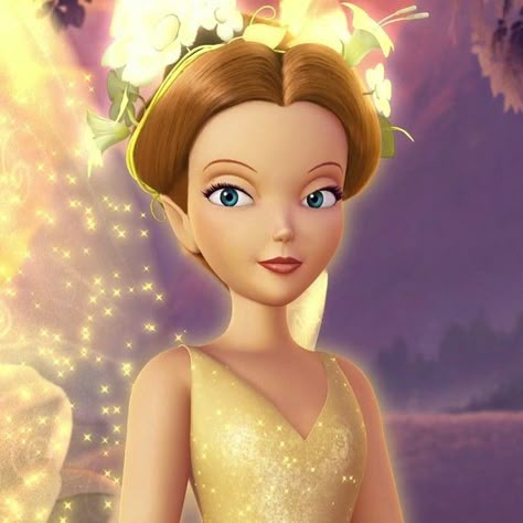 Tinker Bell Queen Clarion, Queen Clarion Aesthetic, Tinkerbell Queen Clarion, Wise Character, Pixar Icons, Queen Clarion, Pixie Hollow Games, Tinkerbell Characters, Queen Fairy