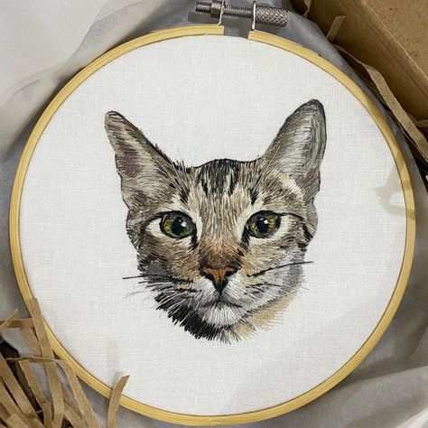 Pet Embroidery, Needle Painting, Memorial Portrait, Embroidered Portrait, Cat Embroidery, Dear Baby, Love Animals, Portrait Frame, Hand Embroidery Art