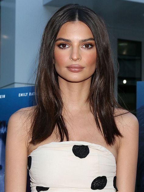 Emily Ratajkowski Haircut, Emily Ratawosky Makeup, Emrata Hair, Emrata Makeup, Emily Ratajkowski Hair, Emily Ratajkowski Makeup, Emily Ratawosky, Funny Eyebrows, Emily Ratajkowski Style