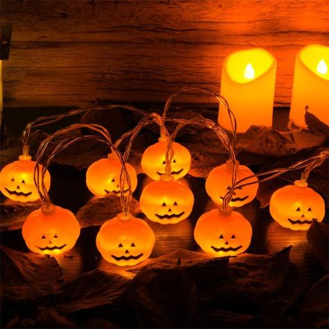 Halloween Party Bar, Halloween Led Lights, Halloween String Lights, Halloween Fest, Pumpkin Halloween Decorations, Centre Commercial, Pumpkin Lights, Battery Lights, Halloween Party Themes