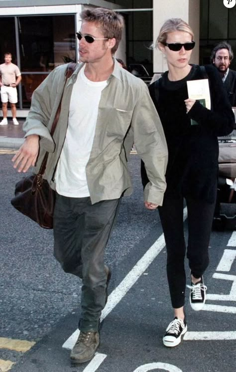 Brad Pitt Street Style, Brad Pitty, Brad Pitt Style, Bradley Pitt, Gwyneth Paltrow Style, David Beckham Style, Pretty Makeup Looks, Outfits Hombre, Outfit 90s