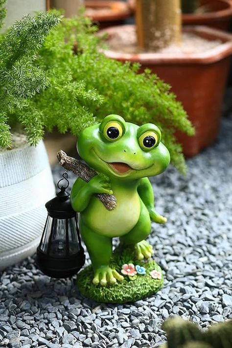 https://amzn.to/3Lrmd7z - Slike za vasu dusu Frog Garden, Frog Statues, Frog Decor, Solar Lantern, Funny Frogs, Outdoor Garden Decor, Solar Lanterns, Outdoor Statues, Cute Frogs