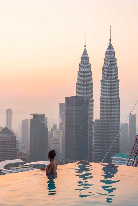 Kuala Lampur, Kuala Lumpur Travel, Kuala Lumpur City, Malaysia Travel, Kuala Lumpur Malaysia, Best Sunset, Instagrammable Places, Rooftop Pool, Cool Pools