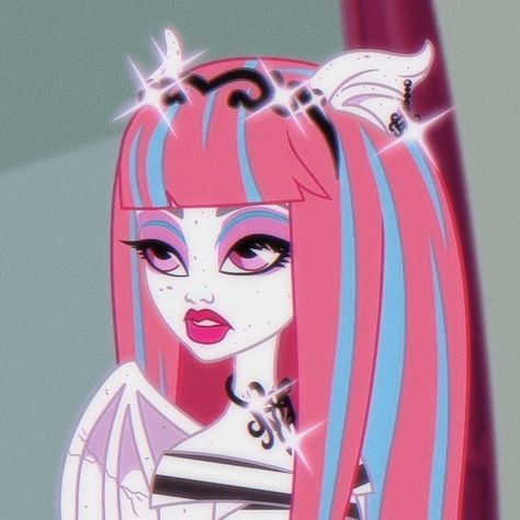 Monster High Pink, Pink Characters, Breakfast Club Movie, French Queen, Rochelle Goyle, Moster High, Winter Fairy, Monster High Art, Monster High Characters