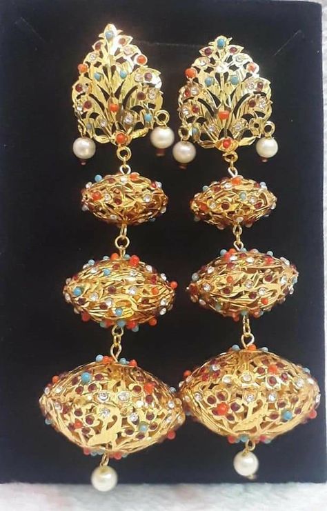 Traditional gold polish earrin. Polish Jewelry Traditional, Male Outfits, Jewelry Traditional, Jewellery Store, Gold Polish, Dream Jewelry, Polish Jewelry, Festival Bra, Jewelry Stores