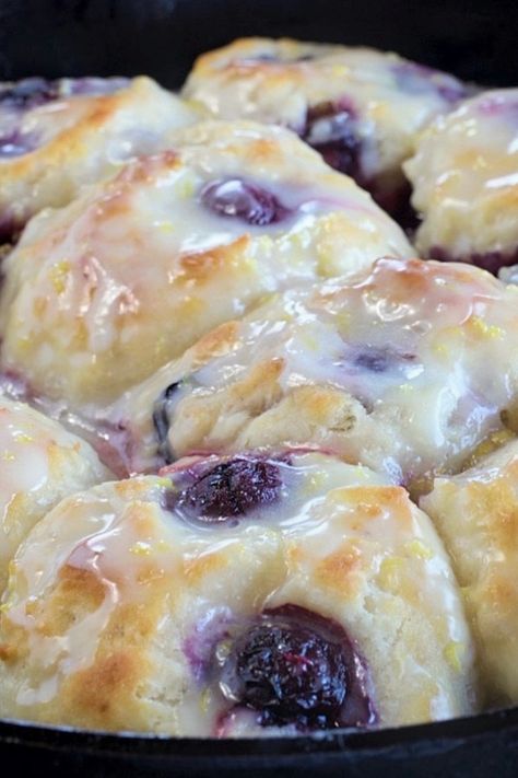 A skillet full of blueberry biscuits with lemon glaze. My Country Table, Easy Homemade Biscuits, Blueberry Biscuits, Country Table, Biscuits Easy, Biscuit Bake, Lemon Glaze, Berries Recipes, Homemade Biscuits