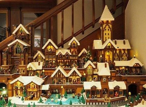 Wow...really incredible. Follow @incredible_legoworlds #lego #legotechnic #legostarwars #legoharrypotter #legocity #legos #legofan Lego Christmas Village, Lego Winter Village, Lego Village, Christmas Mosaics, Lego Winter, Amazing Christmas Trees, Lego Hogwarts, Lego Christmas, Lego Display