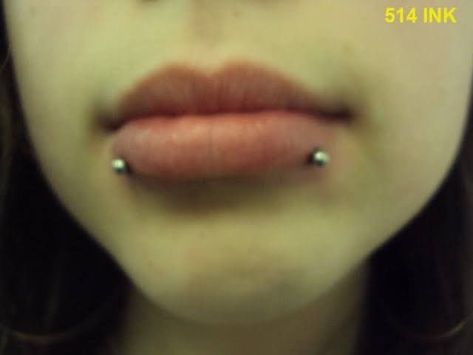 Spiderbite Piercings, Snake Bite Piercing, Snakebites, Face Piercings, Cool Piercings, Tooth Gem, Facial Piercings, Cute Piercings, Snake Bites