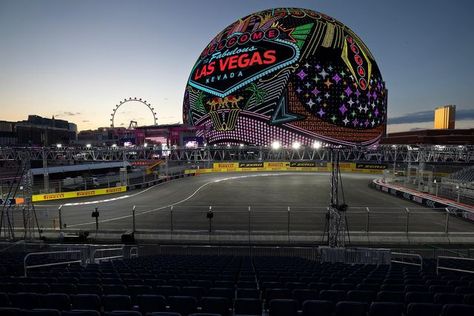 Las Vegas Review-Journal on Instagram: "A look at the Formula One Las Vegas Grand Prix track before the second night of practice commences. 📸 @lebaskow / LVRJ #lasvegas #formula1 #lasvegasgp #f1lasvegas" Aljamain Sterling, Dana White, Vegas Baby, Formula One, Ufc, Live Streaming, Grand Prix, Instagram A, Las Vegas