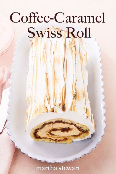 Caramel Swiss Roll, Espresso Syrup, Sponge Cake Roll, Swiss Roll Cakes, Roll Cakes, Swiss Roll Cake, Cake Rolls, Cake Roll Recipes, Homemade Snickers