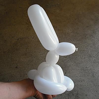 Bunny Balloon, How To Make Balloon, Twisting Balloons, 50 Balloons, Balloon Modelling, Balloon Painting, Balloon Crafts, Balloon Twisting, Dinosaur Crafts