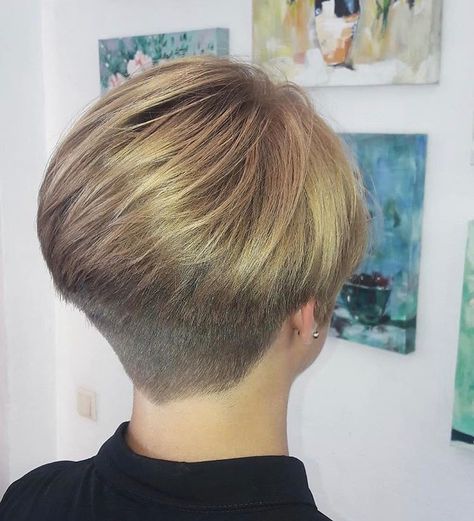 short stacked wedge haircuts - Yahoo Image Search Results Short Stacked Wedge Haircut, Short Hair Back View, Short Wedge Hairstyles, Short Wedge Haircut, Short Stacked Hair, Wedge Haircut, Short Hair Back, Stacked Haircuts, Wedge Hairstyles