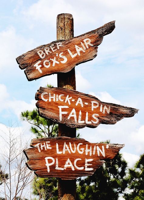 Disney Direction Signs, Pirate Playground, Theme Park Signage Design, Theme Park Entrance Design, Pirate Ship Playground, Jurassic Park East Dock Sign, Zoo Signage, Pirate Signs, Pen Projects