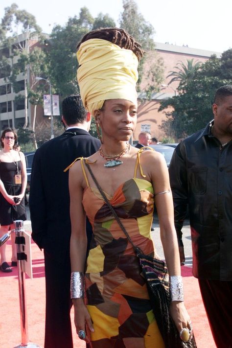 Earthy Lifestyle, Earth Outfits, Erykah Badu Style, Black Hippy, Spiritual Fashion, Design Miami, Going Shopping, Erykah Badu, Earthy Outfits