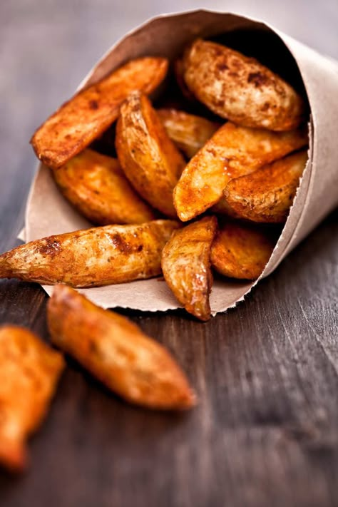 Jojo Potato Wedges, Jojo Potatoes, Oven Fried Potatoes Wedges, Best Potato Wedges, Baked Potato Wedges Recipe, Spicy Potato Wedges, Side Dishes Potatoes, Bread Dips, Seasoned Potato Wedges