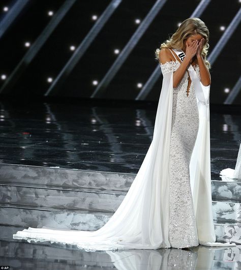 Miss USA Olivia Jordan reacts as she makes it into the final five after the evening gown r... Pagent Dresses White, Pagent Dresses Teen, Pageant Dresses For Women, White Pageant Dresses, Toddler Pageant Dresses, Olivia Jordan, Pageant Prep, Pagent Dresses, Masquerade Ball Gowns