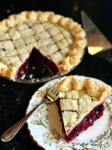 Cranberry Cherry Pie, Nantucket Christmas, Thanksgiving Cranberry, Cherry Pie Recipe, Cranberry Pie, Slice Of Pie, Broma Bakery, Fresh Cherry, Laura Palmer