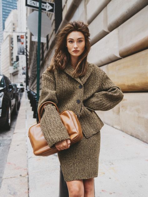 Grace Elizabeth's Business Class Fashion for Sunday Times Style September 10, 2023 American Top Model, Best Fashion Magazines, Sebastian Kim, Clothes Swap, Grace Elizabeth, Style Magazine, Big Fashion, International Fashion, Fashion Story