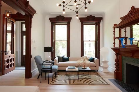 Bed-Stuy Brownstone posted by Opera Studio Architecture (10 Photos) - Dwell Original Wood Trim, Brownstone Interiors, Brownstone Homes, New York Brownstone, Paint Cabinets White, Studio Architecture, Brooklyn Brownstone, Living Room Light, Light Hardwood Floors