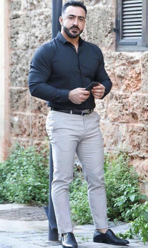 Formal Pant For Men, Business Casual Attire For Men, Mens Casual Suits, Bodybuilding Clothing, Suits Men Business, Formal Men Outfit, Men Sport Pants, Men Fashion Casual Shirts, Designer Suits For Men