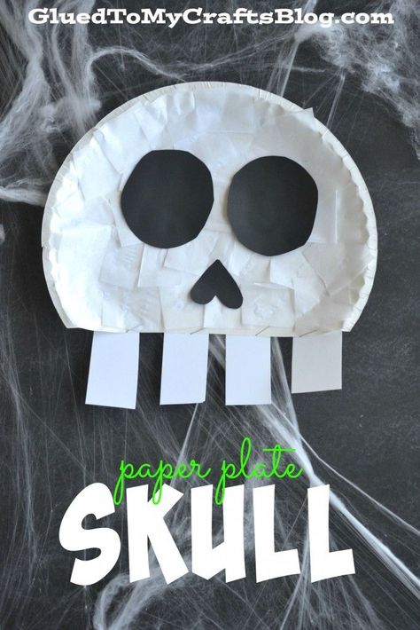 Paper Plate Skull. Use paper plates, paper, and glue to make spooky skeleton crafts with your kids for Halloween. Skeleton Craft, Halloween Crafts Preschool, Skull Crafts, Halloween Crafts For Toddlers, October Crafts, Halloween Arts And Crafts, Halloween Preschool, Adornos Halloween, Kid Craft