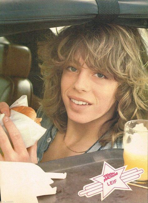 Leif Garrett...loved his hair!! Leif Garrett, 80s Actors, Alex Russo, 80s Men, Gone Forever, Film Inspiration, Aesthetic People, Retro Photo, Hottest Guy Ever