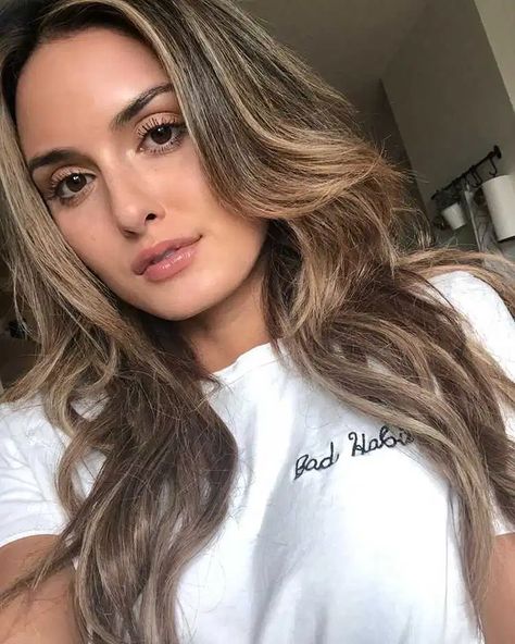 Who is julia rose? See Julia Rose's bio, works, relationships & more - Gadget Clock 1 Julia Rose, Rosé Model, Casting Models, Rosé Instagram, Becoming A Model, Lingerie Photos, Modeling Career, Summer Instagram, Instagram Model