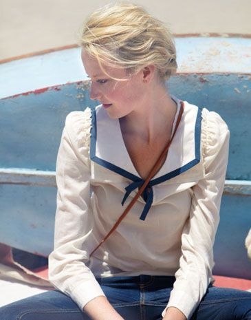 Warm weather nautical loveliness. #fashion #summer Sailor Blouse, Joules Clothing, Winter Blouses, Collar Details, Sailor Shirt, Sailor Style, Sailor Fashion, Sailor Collar, Retro Mode