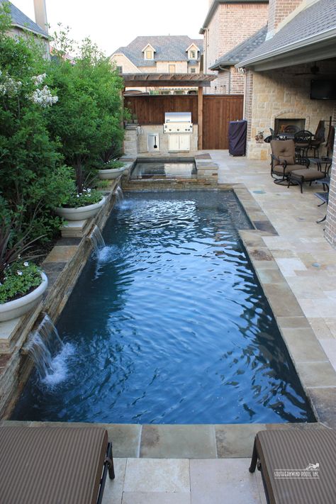 Southernwind Pools Formal / Geometric Pool #119 Small Inground Pool, Geometric Pool, Backyard Ideas For Small Yards, Small Swimming Pools, Diy Swimming Pool, Small Pool Design, Budget Patio, Small Pools, Lap Pool