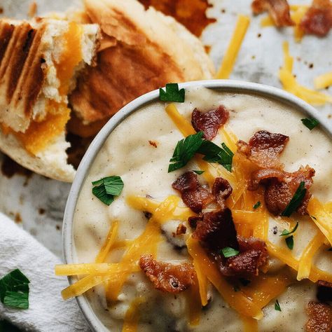 Potato Beer Cheese Soup, Basic Bread Recipe, Beer Cheese Soup, Potato Bacon Soup, Potato Bacon, Cheesy Potato Soup, Cheese Potato, Beer Cheese Soups, Beer Bacon