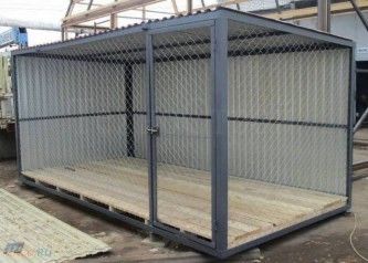 Outdoor Dog Area, Dog Enclosures, Backyard Dog Area, Kennel Ideas Outdoor, Building A Dog Kennel, Pallet Dog House, Dog Boarding Facility, Dog Boarding Kennels, Dog Backyard