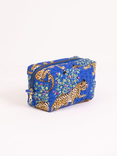 Bagheera - Makeup Pouch - Sapphire - Printfresh Preppy Accessories, Bags Makeup, Quilted Bags, Phone Cards, Style Savvy, In The Bag, Pretty Bags, Birthday Wishlist, Makeup Bags