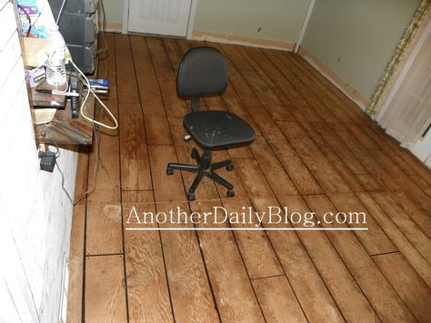 Painted Subfloor Plywood, Stained Plywood Floors Diy, Stained Subfloor Plywood, Diy Wood Floor Installation, Make Plywood Look Like Hardwood, Plywood Flooring Diy, Painted Plywood Floors, Plywood Subfloor, Faux Wood Flooring