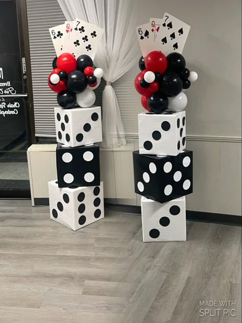 Vegas Theme Balloon Garland, Spades Theme Party, 80th Birthday Casino Theme, Casino Nights Theme Party, 50th Vegas Theme Party, Vegas Theme Prom Ideas, Casino Themed Balloons, Casino First Birthday, Casino Themed 50th Birthday Party