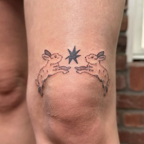 Bunnies for my 1000 follower giveaway winner 🐇 love this placement, I’ve done this design a couple times but above the knee is where I had imagined it going when I drew it up! Thank you Sandra for making it happen 🖤 Around The Knee Cap Tattoo, Carasoul Horse Tattoo, Horse Tattoo Thigh, Cute Above Knee Tattoos Women, Knee Placement Tattoo, Alice In Wonderland Bunny Tattoo, Rabbit Knee Tattoo, Aesthetic Knee Tattoo, Above The Knees Tattoos