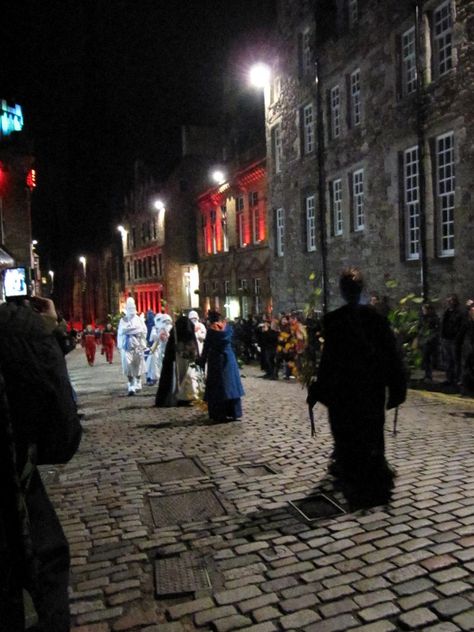 Halloween in Edinburgh, Scotland | Duane and I attended Samhain on October 31st on the Royal Mile in Edinburgh Scotland.  IT WAS AMAZING!  Ohmygoodness.  For anyone who doesn't know, here is what Samhain is about...from Wikipedia: Samhain ( /ˈsɑːwɪn/, /ˈsaʊ.ɪn/, or /ˈsaʊn/) is a Gaelic harvest festival held on October 31–November 1. It was linked to festivals held around the same time in other Celtic cultures, and was popularised as the "Celtic New Year" ... Halloween In Scotland, Halloween Edinburgh, Edinburgh Halloween, Celtic New Year, Make Lanterns, Pagan Celebrations, Festival Of The Dead, Visit Edinburgh, All Souls Day