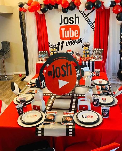 Youtube Birthday Party:  📸: @_candacecreations_  Inquiries: Sunny@wooemdesign.com or shop with me! Check profile for link • • • • • #wooemdesign Youtube Theme Party, Youtube Party Ideas, 11th Birthday Party Ideas For Boys, 12 Year Birthday Party Ideas Boy, Youtube Party Theme Kids, Boys 11th Birthday Party Ideas, 10th Birthday Party Ideas For Boys, Youtube Themed Birthday Party, 10th Birthday Boy Party Themes