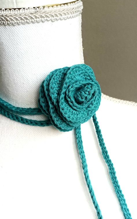 Crochet rose choker Choker Crochet, Crochet Flower Necklace, Rose Choker, Flower Choker Necklace, Bracelet Flower, Cord Ties, Handmade Rose, Flower Choker, Rose Bracelet